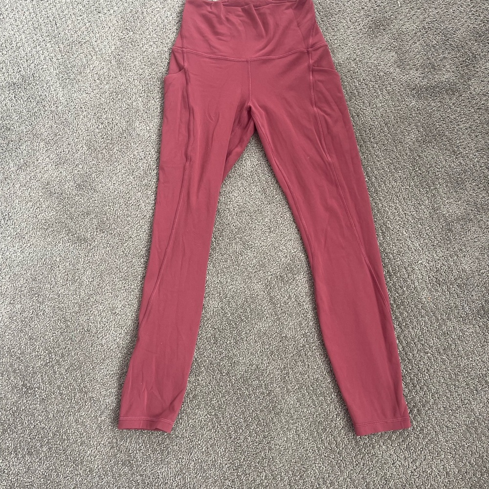 Lululemon leggings with pockets